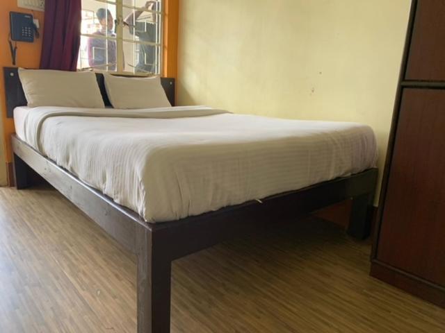 Sweet Home Guest House Shillong Esterno foto