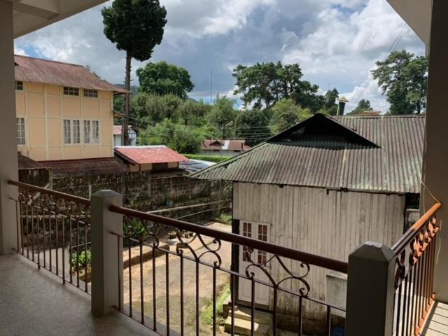Sweet Home Guest House Shillong Esterno foto